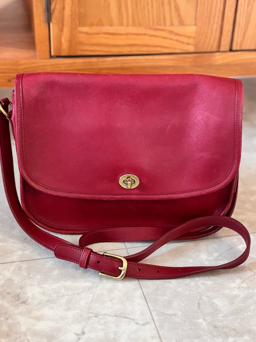Vintage Coach 9790 Red City Crossbody Bag Nickel Turn Lock - Picture 3 of 16
